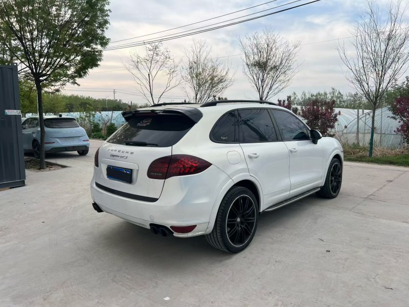 徐州14年保时捷卡宴4