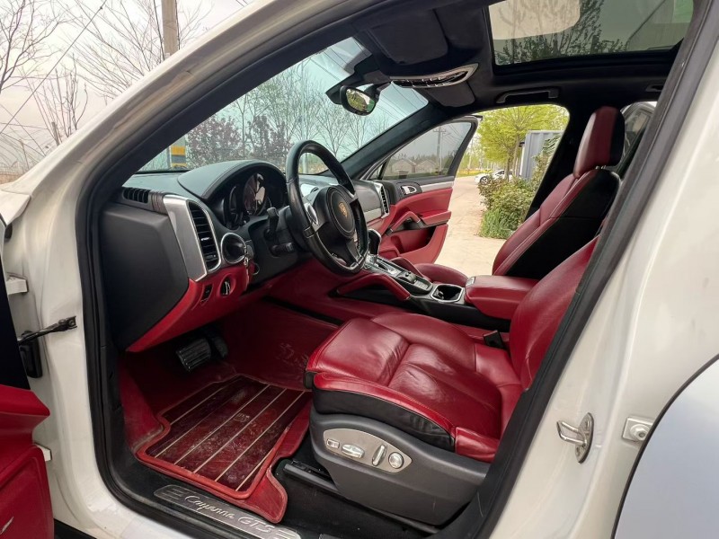 徐州14年保时捷卡宴5