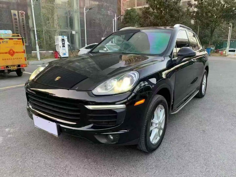 长沙17年保时捷卡宴2