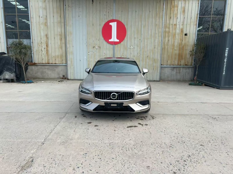 徐州23年沃尔沃S60L1