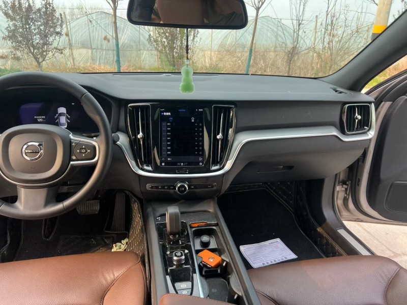 徐州23年沃尔沃S60L8