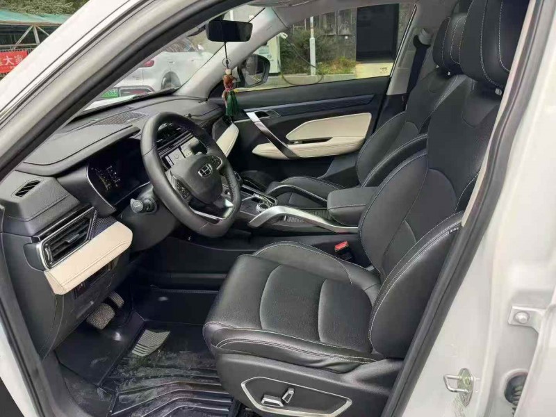 长沙21年吉利博越7