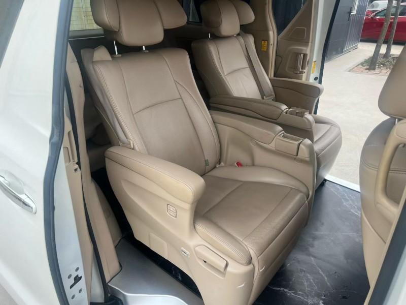 徐州14年丰田埃尔法7