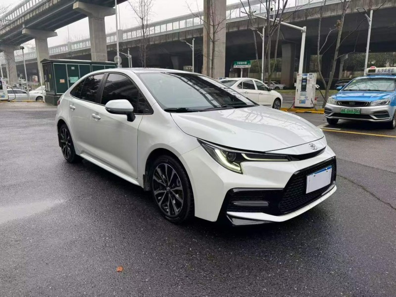 长沙21年丰田雷凌3