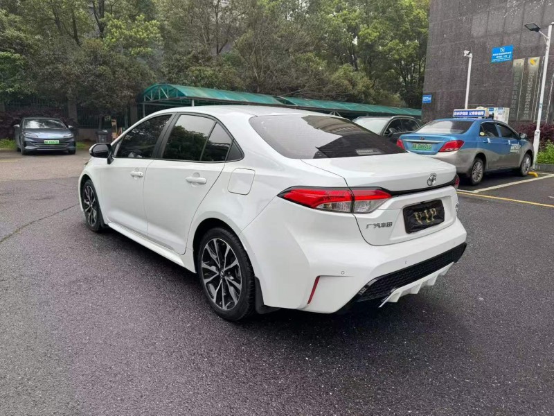 长沙21年丰田雷凌6