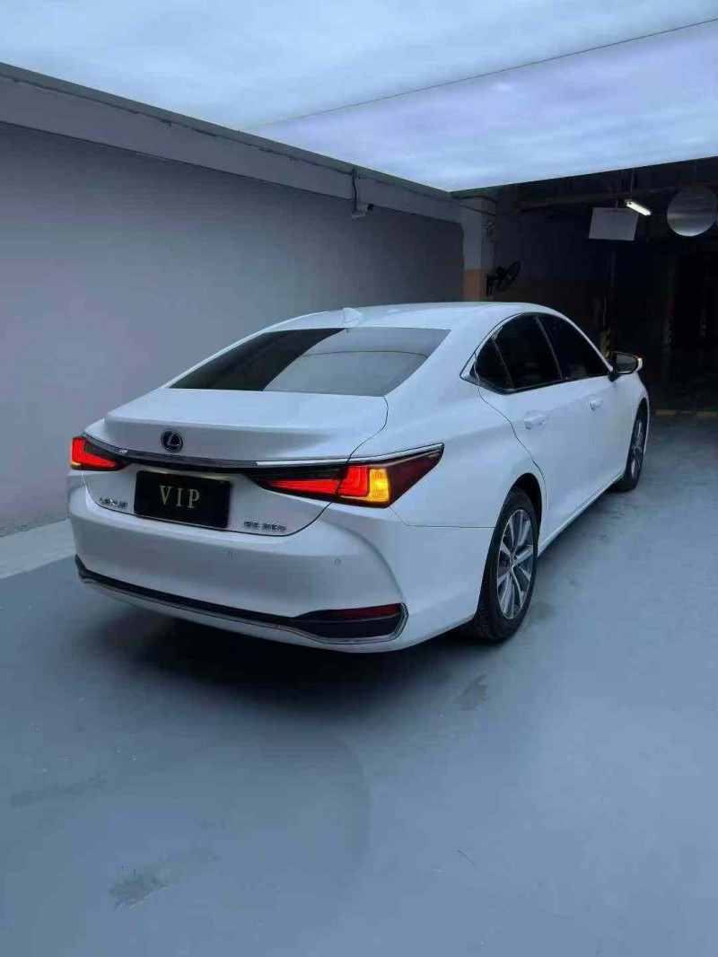 惠州21年雷克萨斯ES9
