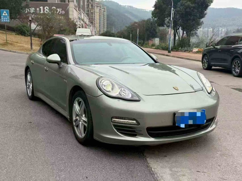 厦门13年保时捷帕拉梅拉2