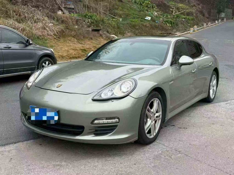 厦门13年保时捷帕拉梅拉3