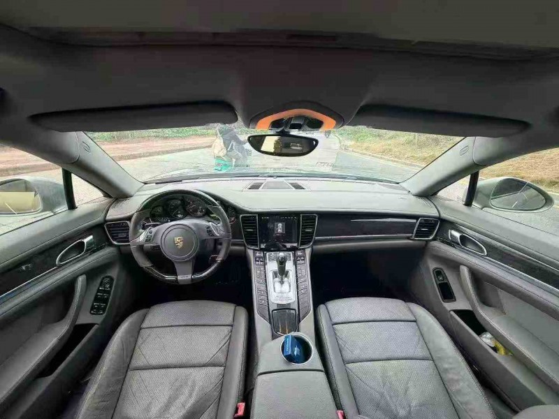 厦门13年保时捷帕拉梅拉6