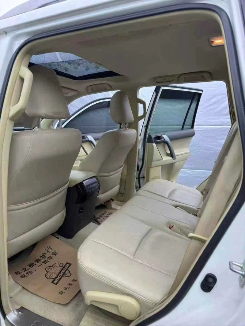 惠州17年丰田普拉多5