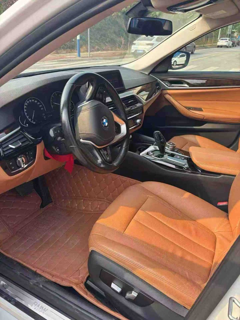 南宁18年宝马5系4