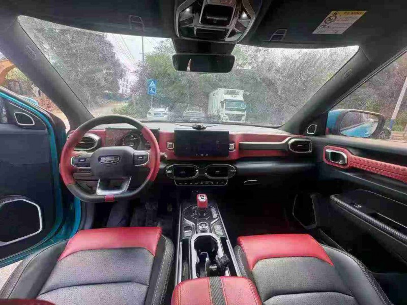 南宁21年吉利icon5