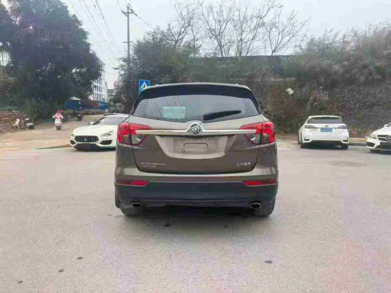 南宁17年别克昂科威9