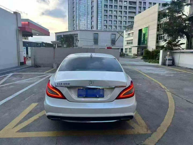 三明15年奔驰CLS9