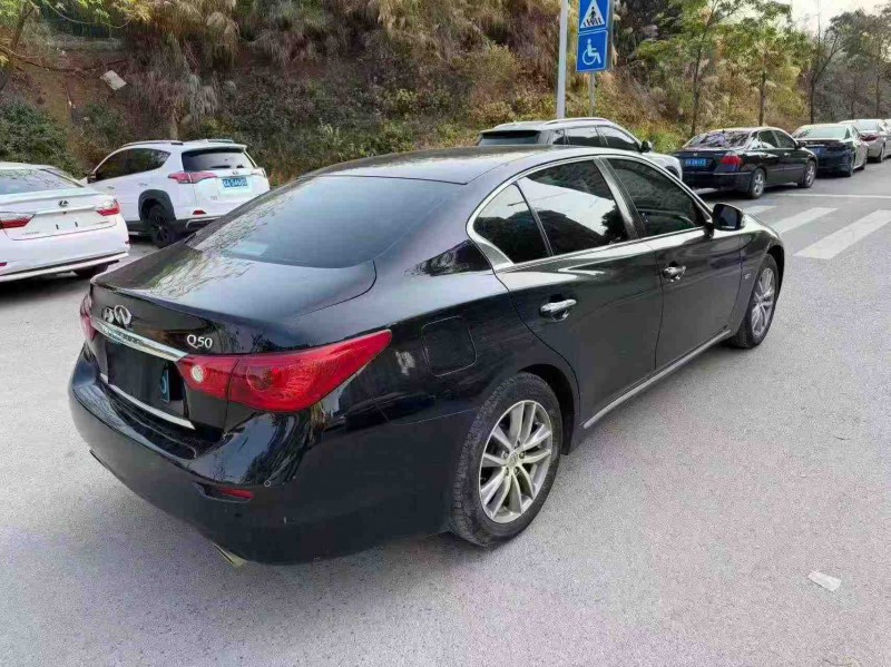 南宁16年英菲尼迪Q508