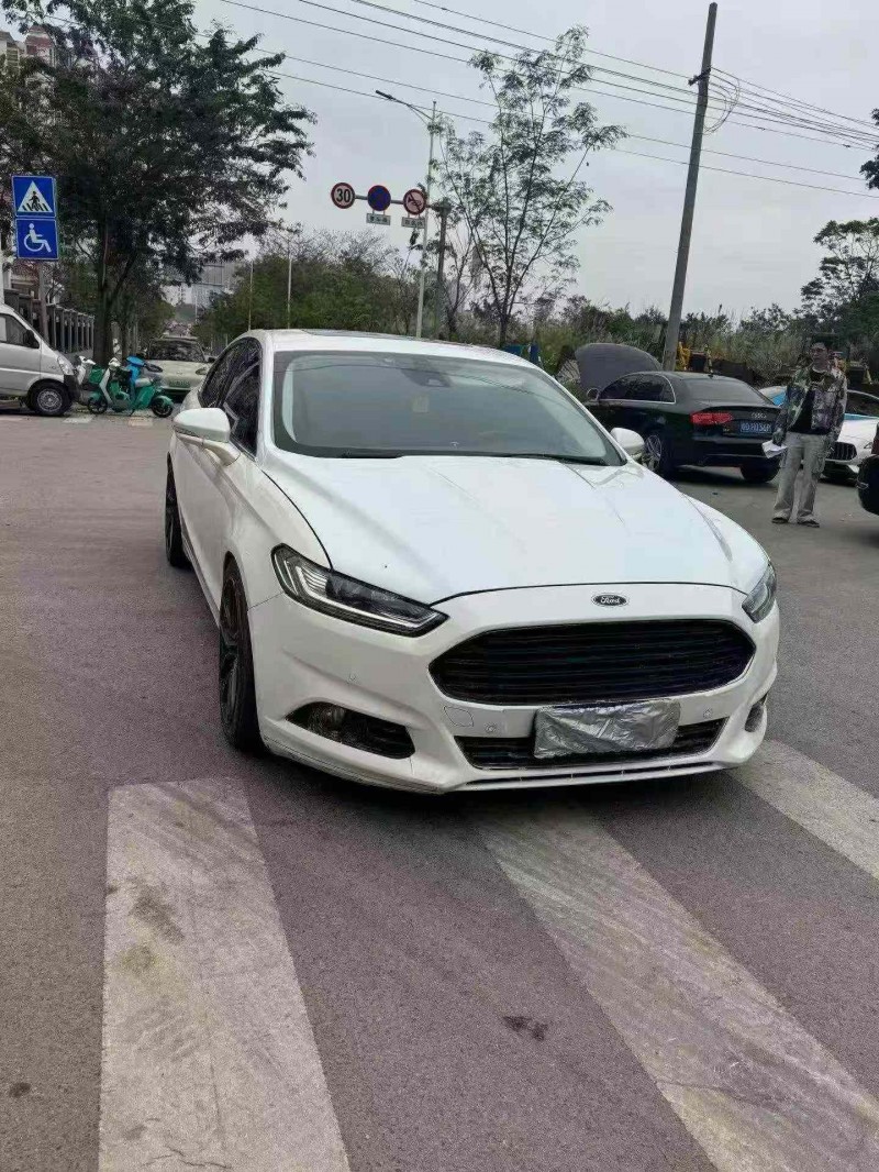 南宁14年福特蒙迪欧3