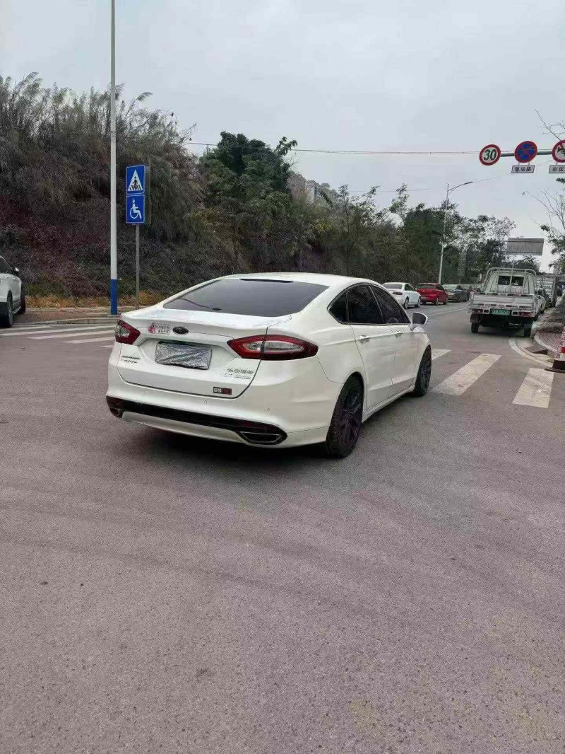 南宁14年福特蒙迪欧7