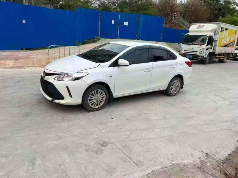 南宁17年丰田威驰2