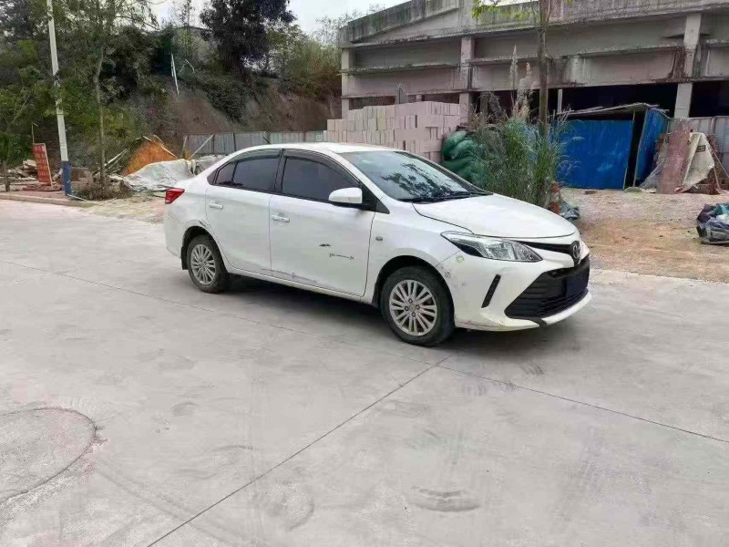 南宁17年丰田威驰3