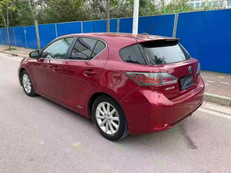 南宁12年雷克萨斯CT8