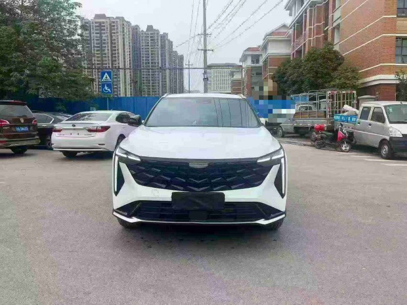 南宁24年吉利博越1