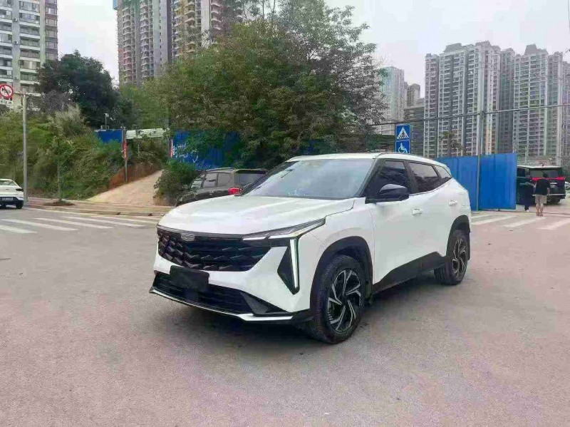 南宁24年吉利博越3