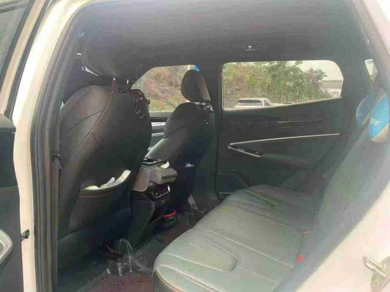 南宁24年吉利博越7