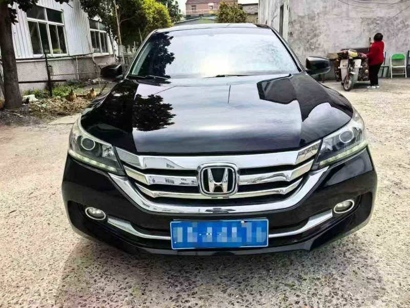 淮安15年本田雅阁1