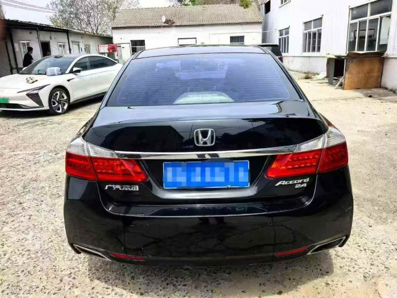 淮安15年本田雅阁7