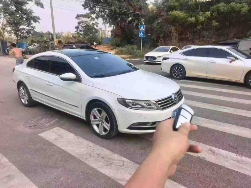 南宁14年大众CC3