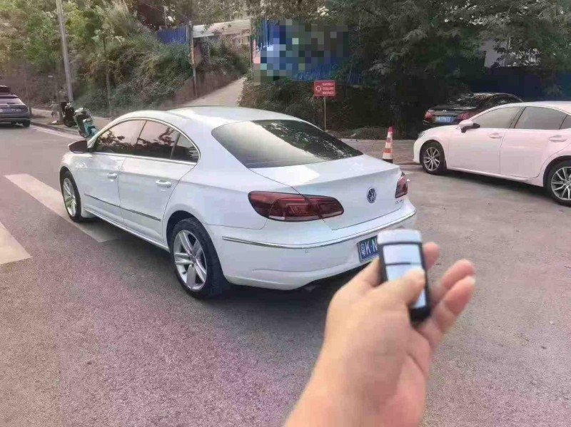 南宁14年大众CC8