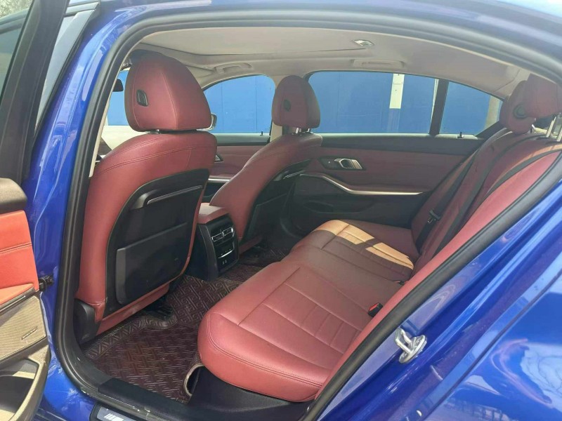 南宁21年宝马3系6