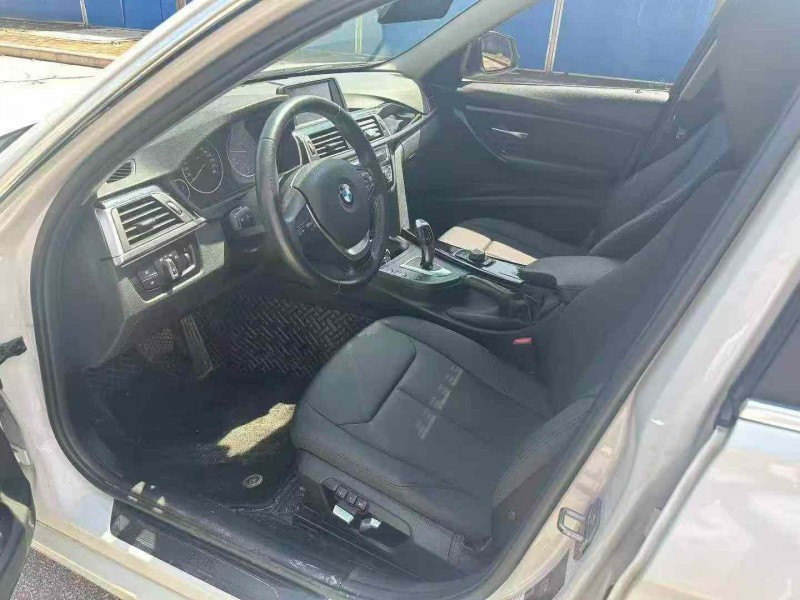 南宁17年宝马3系4