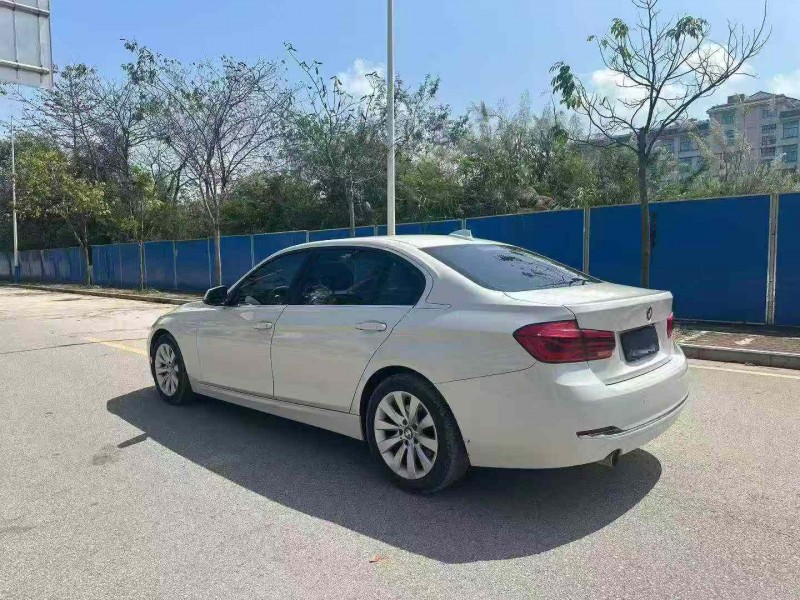 南宁17年宝马3系8