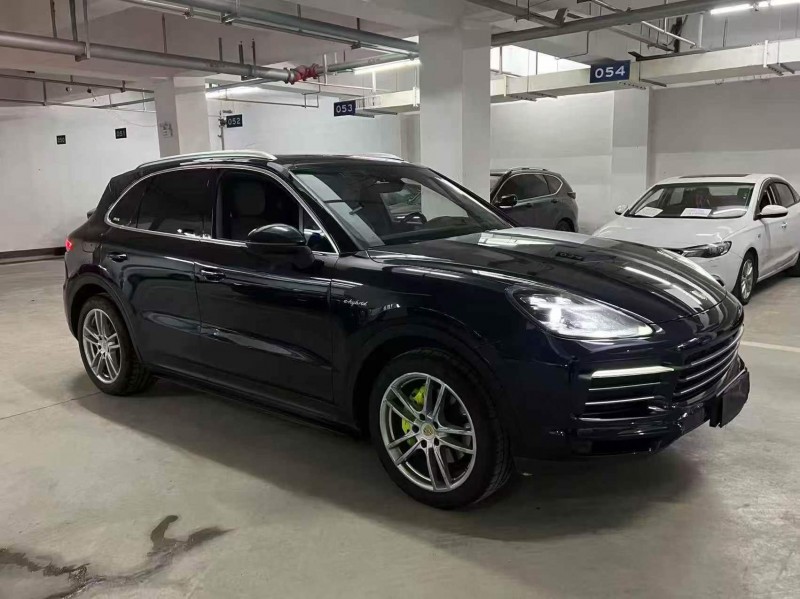 常德21年保时捷卡宴2