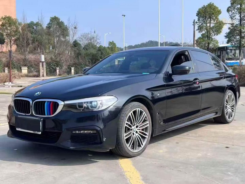 岳阳19年宝马5系3