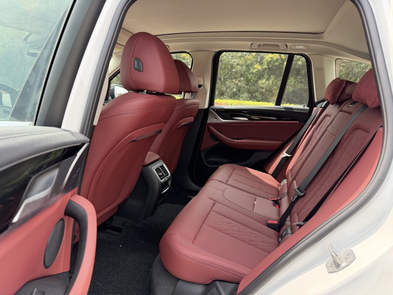 盐城25年宝马IX4