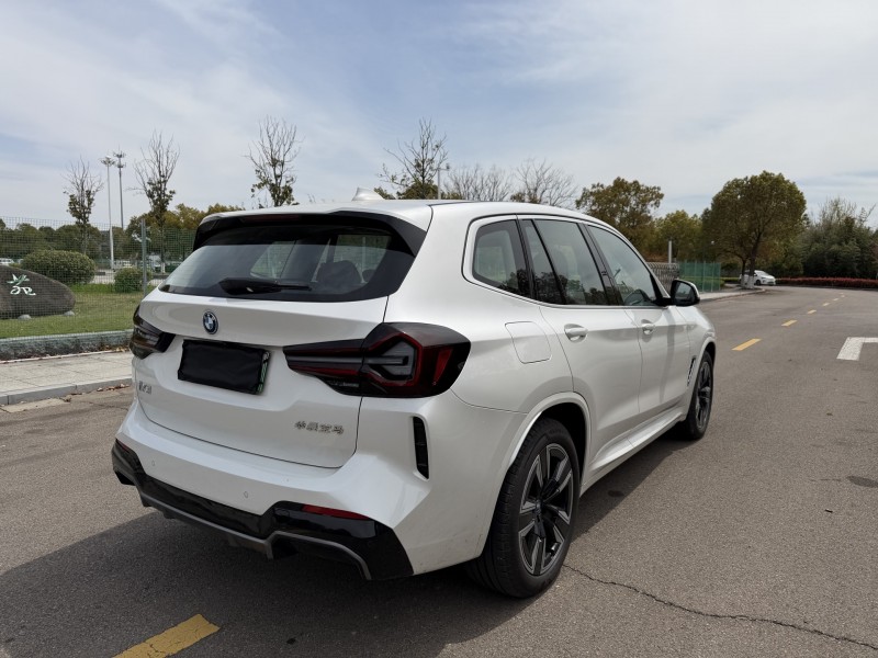 盐城25年宝马IX7