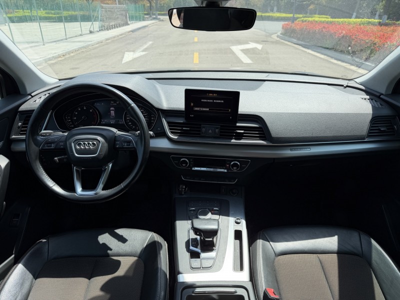 盐城20年奥迪Q56