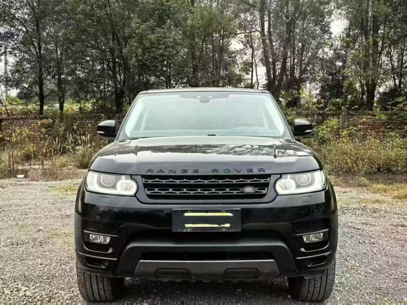 张家界17年路虎揽胜运动1