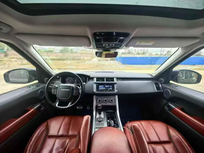 张家界17年路虎揽胜运动5