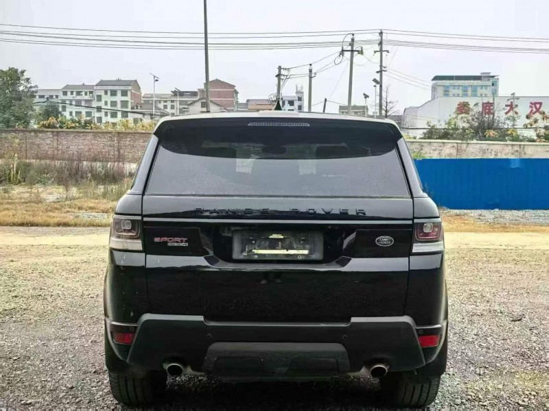 张家界17年路虎揽胜运动9