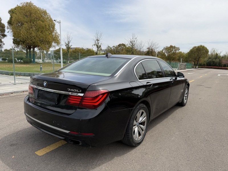 盐城14年宝马7系7