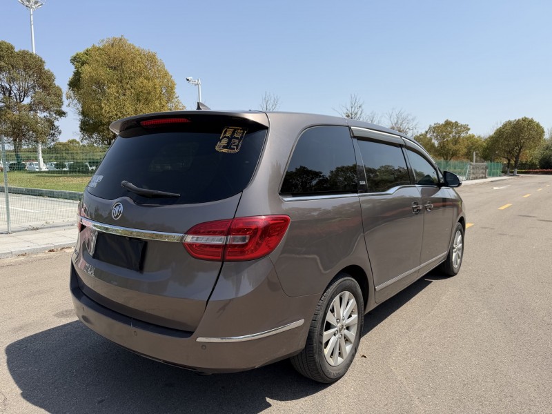 盐城15年别克GL88