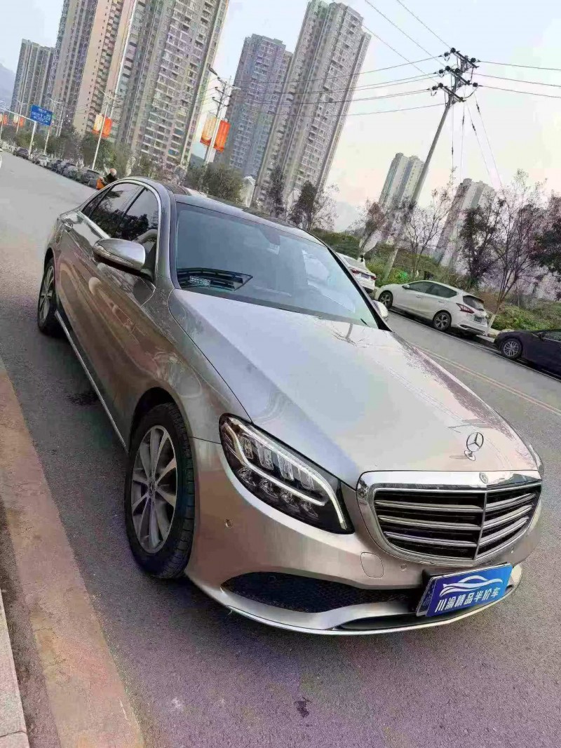 泸州19年奔驰C2