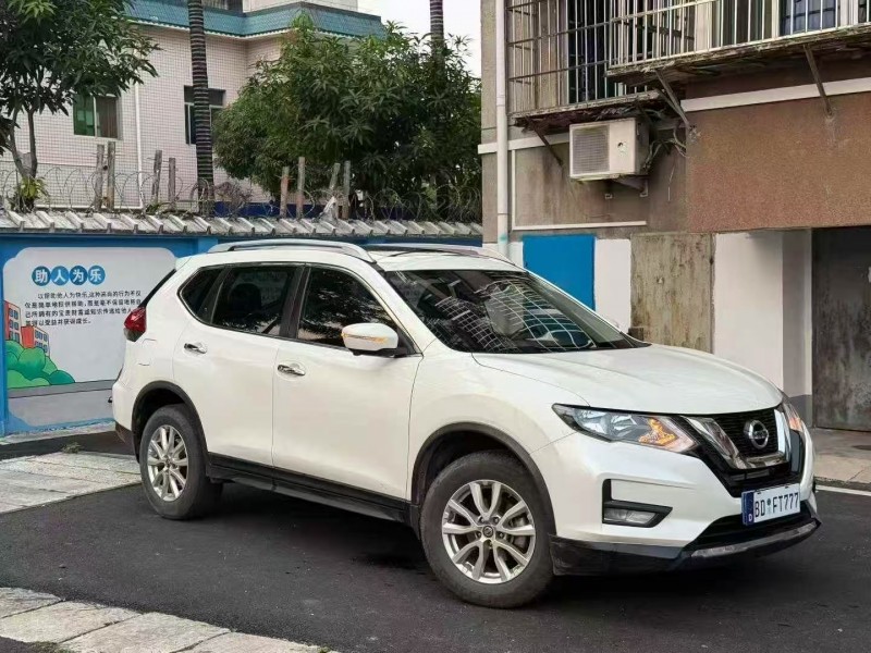 湛江20年日产奇骏2