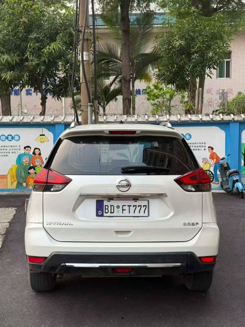 湛江20年日产奇骏4