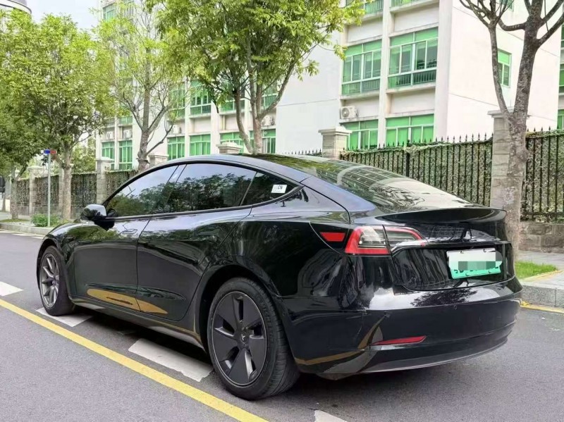 广州23年特斯拉MODEL 37