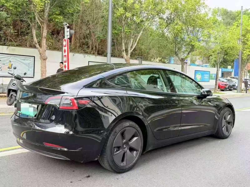 广州23年特斯拉MODEL 38