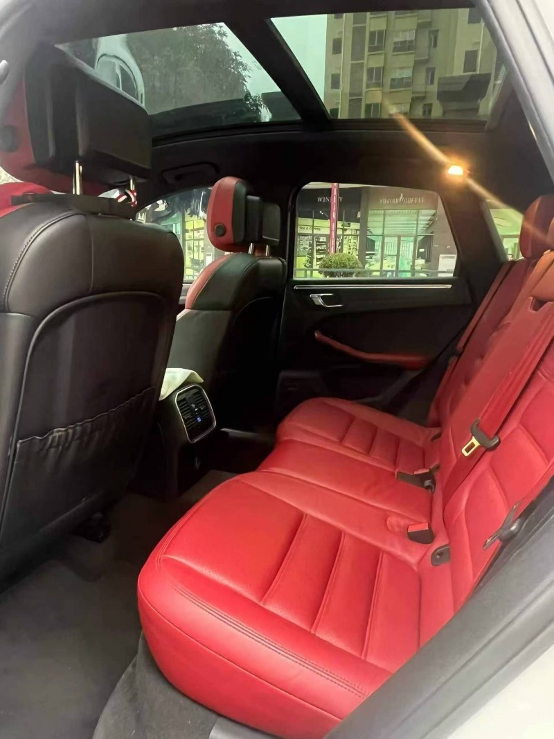 广州17年保时捷Macan4